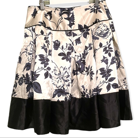 Cynthia Cynthia Steefe Pleated Skirt - Picture 2 of 2